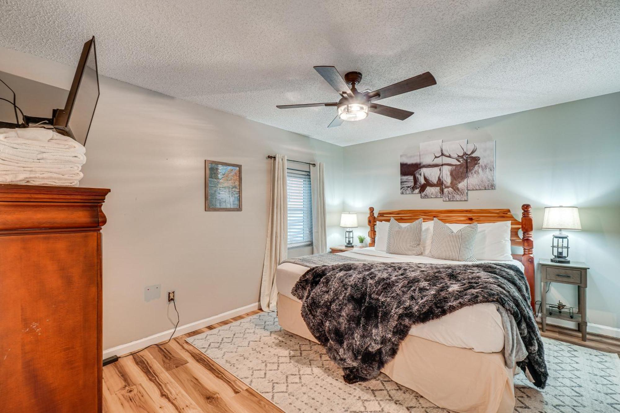 Downtown Gatlinburg Condo With Mountain-View Balcony Екстер'єр фото