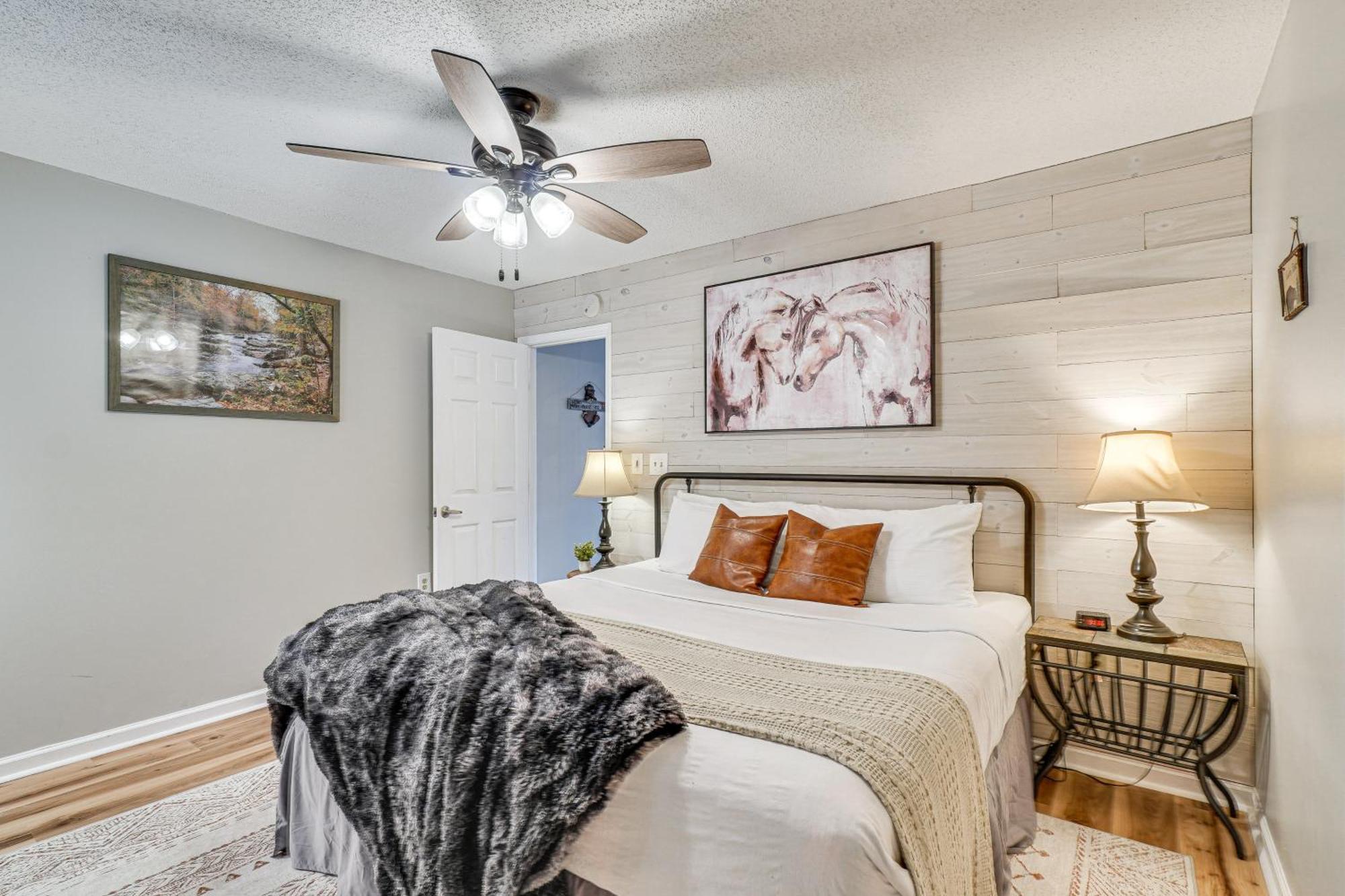 Downtown Gatlinburg Condo With Mountain-View Balcony Екстер'єр фото